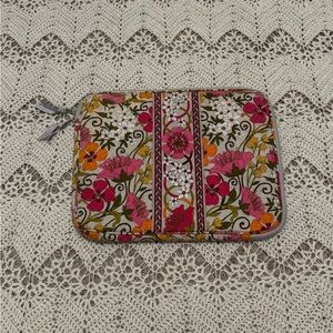 Vera Bradley Padded Laptop Protector Travel Case Inner Pocket Floral Flowers